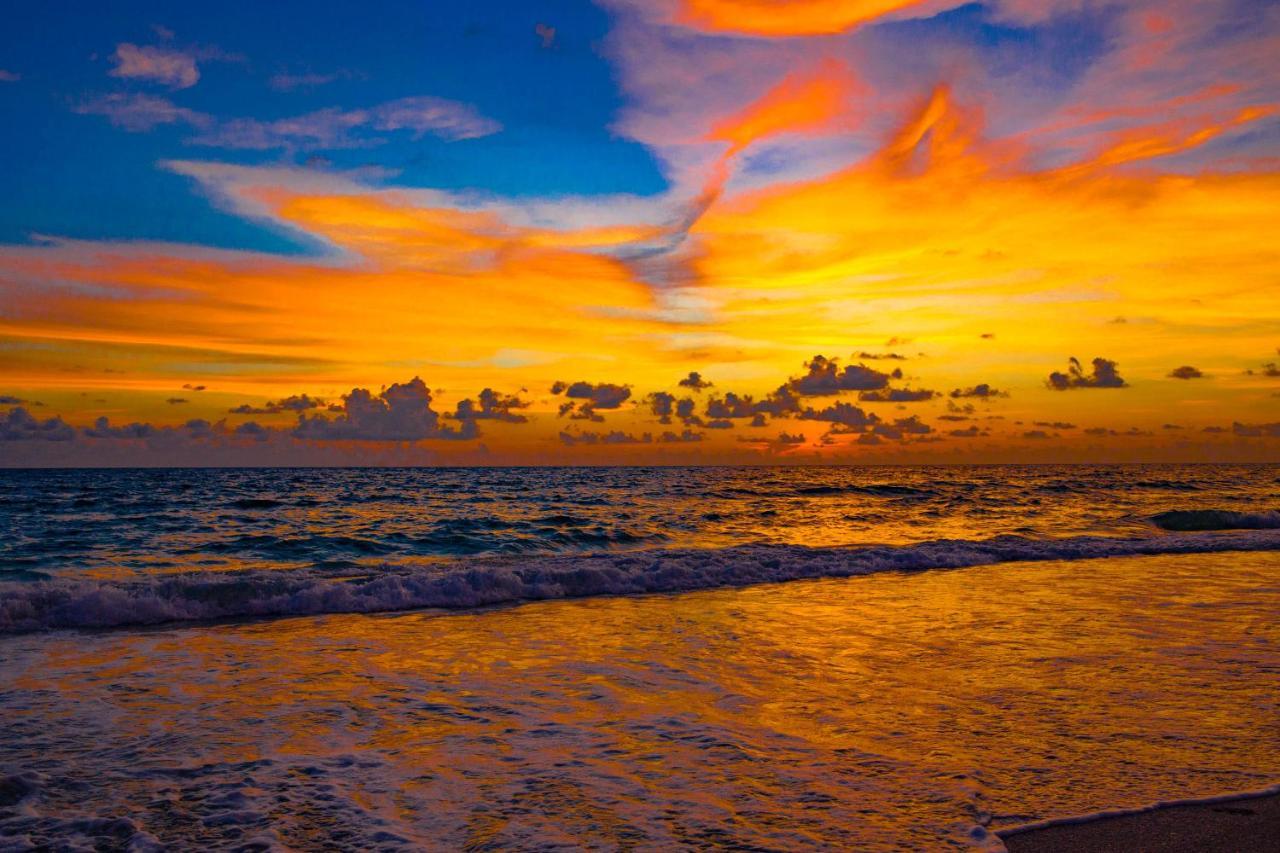 Anna Maria Island Beach Waves Bradenton Beach Eksteriør bilde